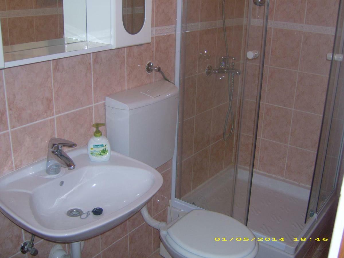 Materada 22 Apartment โปเรช ภายนอก รูปภาพ